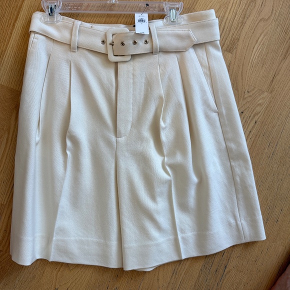Banana Republic Pants - Banana Republic Belted Dress Shorts- size 8 - Brand New with Tags